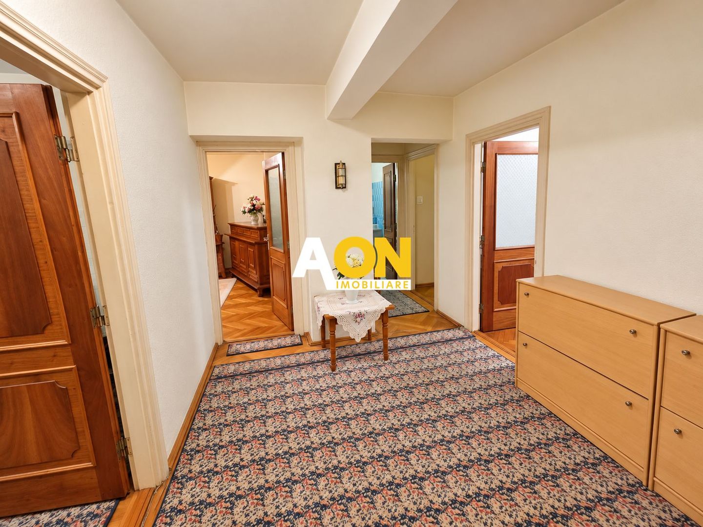 Apartament decomandat, 4 camere, 95 mp utili, boxa de 13 mp, Centru - Poză 8