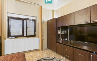 Casă și clădire de apartamente la Orțișoara - Poză 36