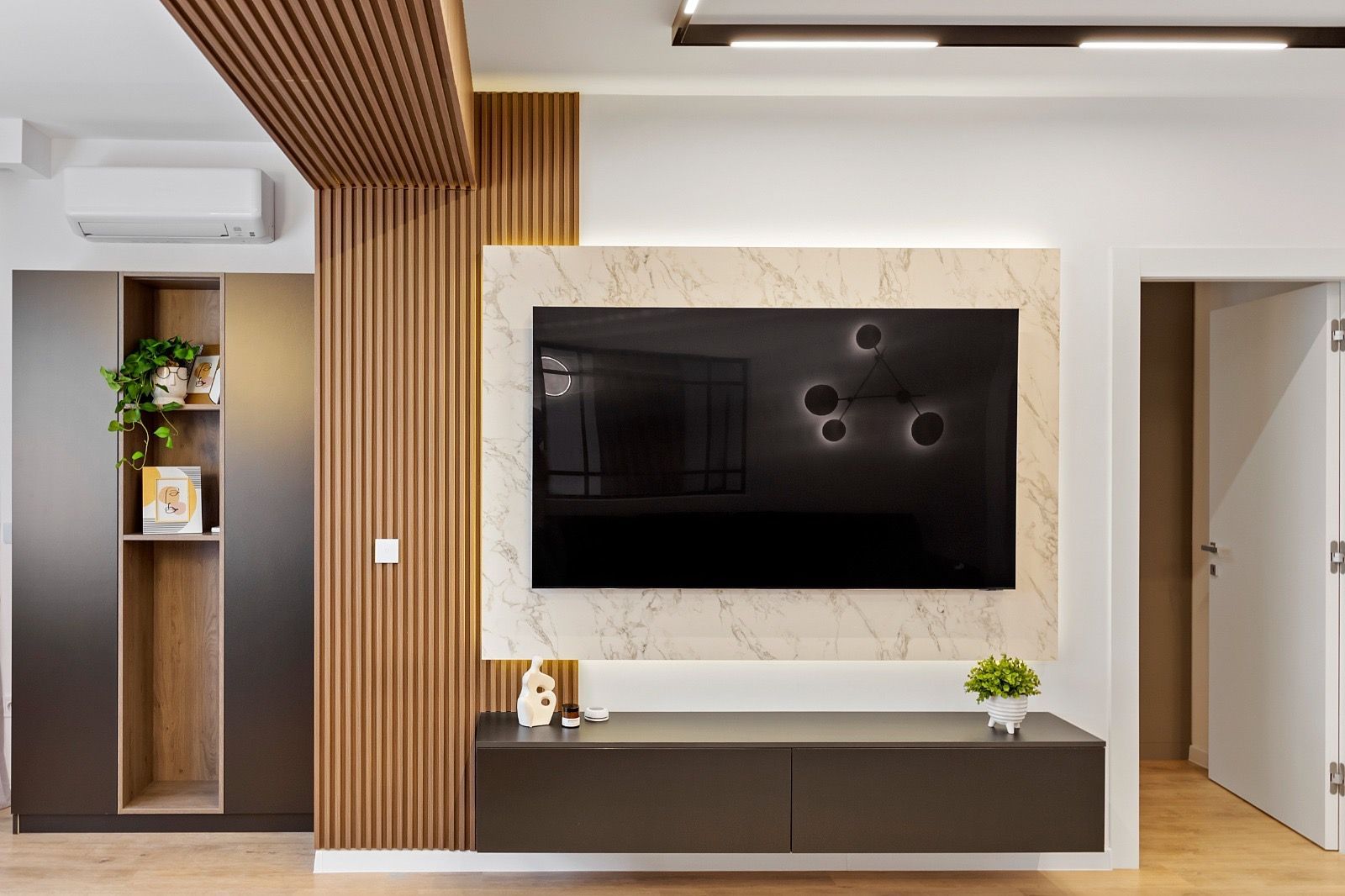 For Rent | 4-Room Apartment 116 sqm | 2 Parking Spaces Included - Poză 49