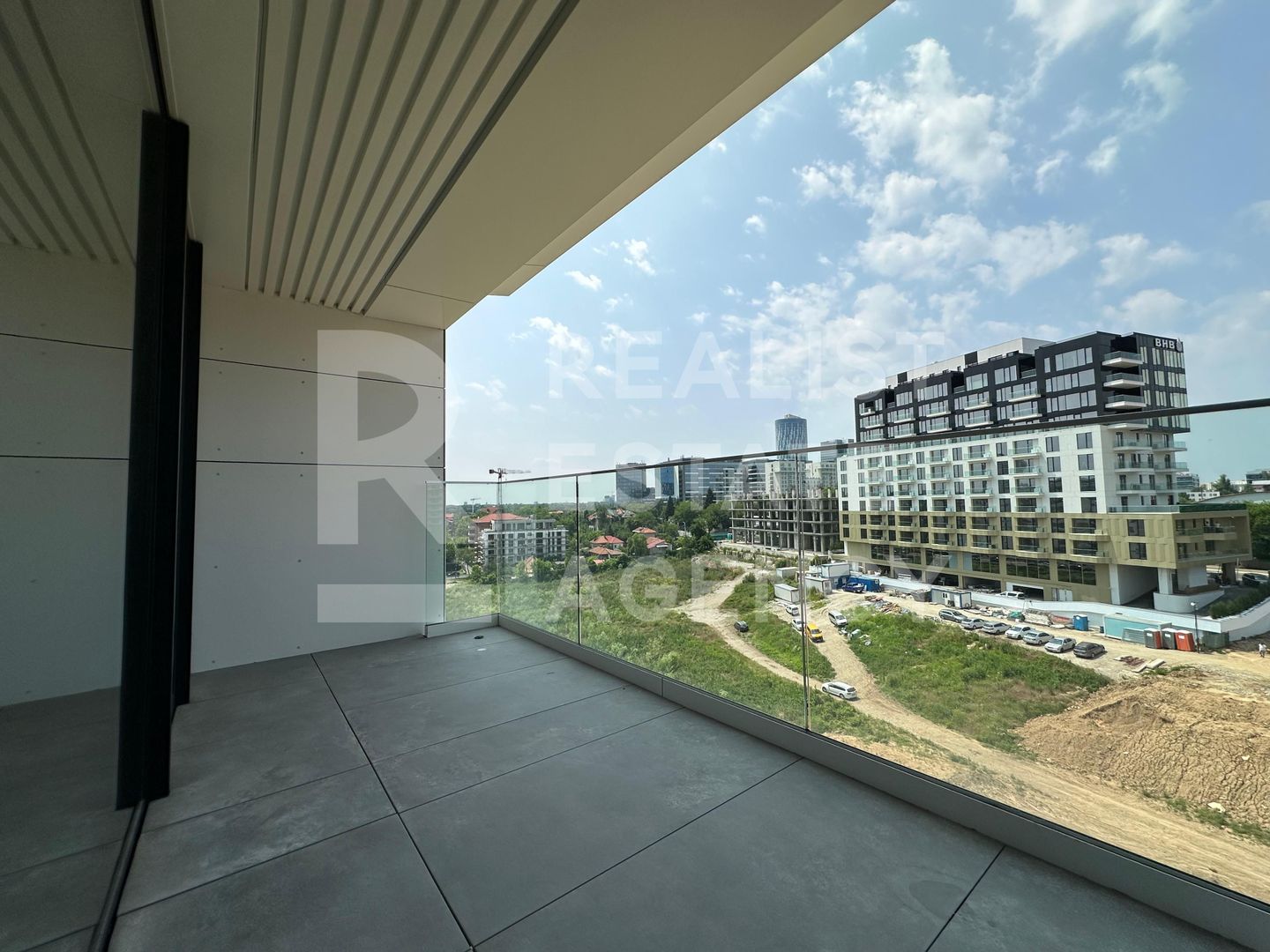 Apartament cu 2 camere - One Lake Club - Poză 6