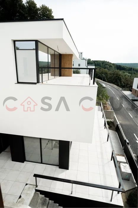 Duplex Premium cu 3 Niveluri, Garaj de 120mp, Priveliste - Zona Europa - Poză 5