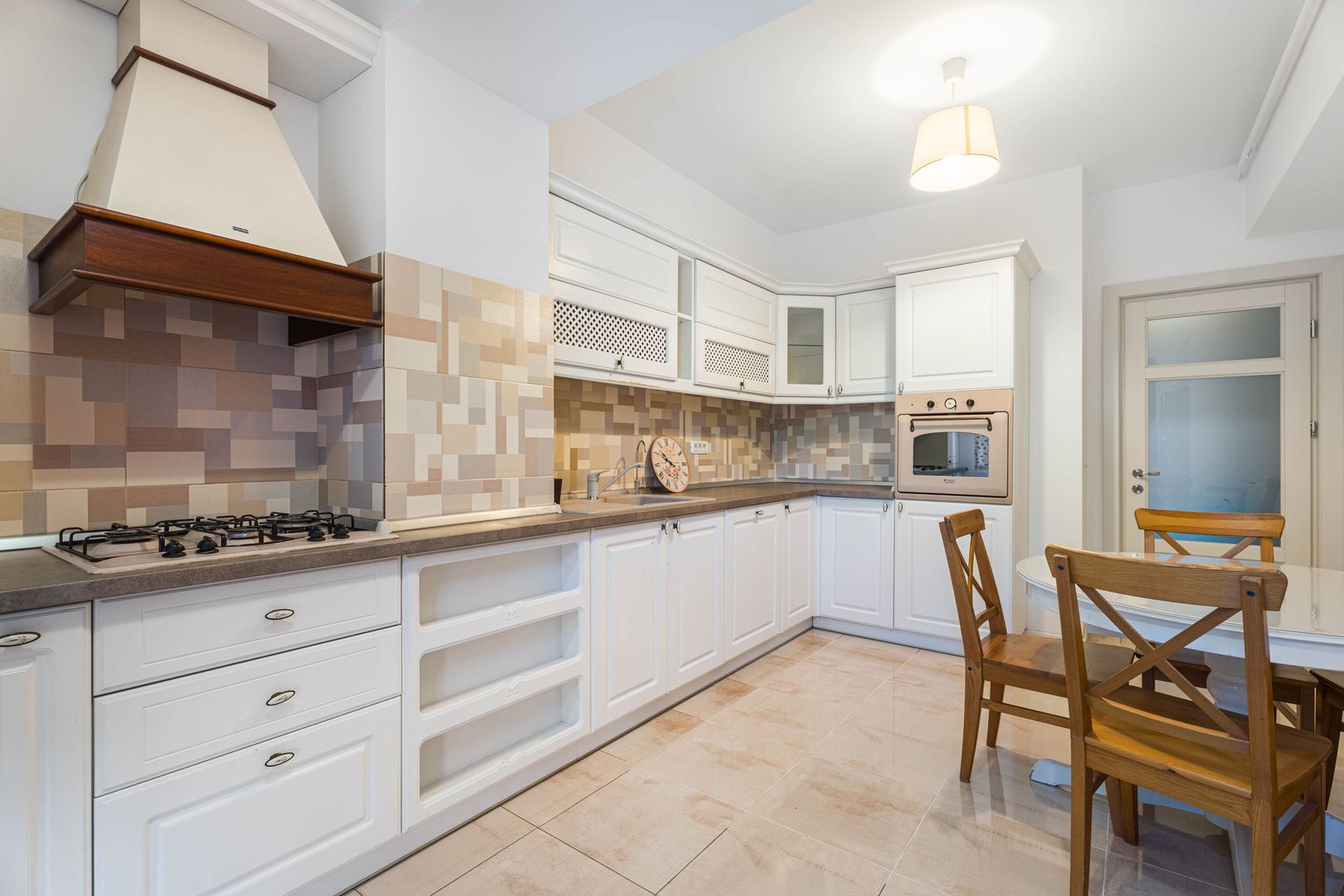 Apartament cu 2 locuri de parcare incluse | Curte proprie | Lacul Tei - Poză 3