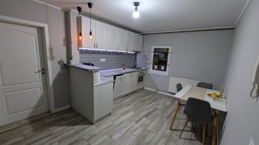 Dambovita | 3 Camere | Decomandat | Mobilat si Utilat. - Poză 3