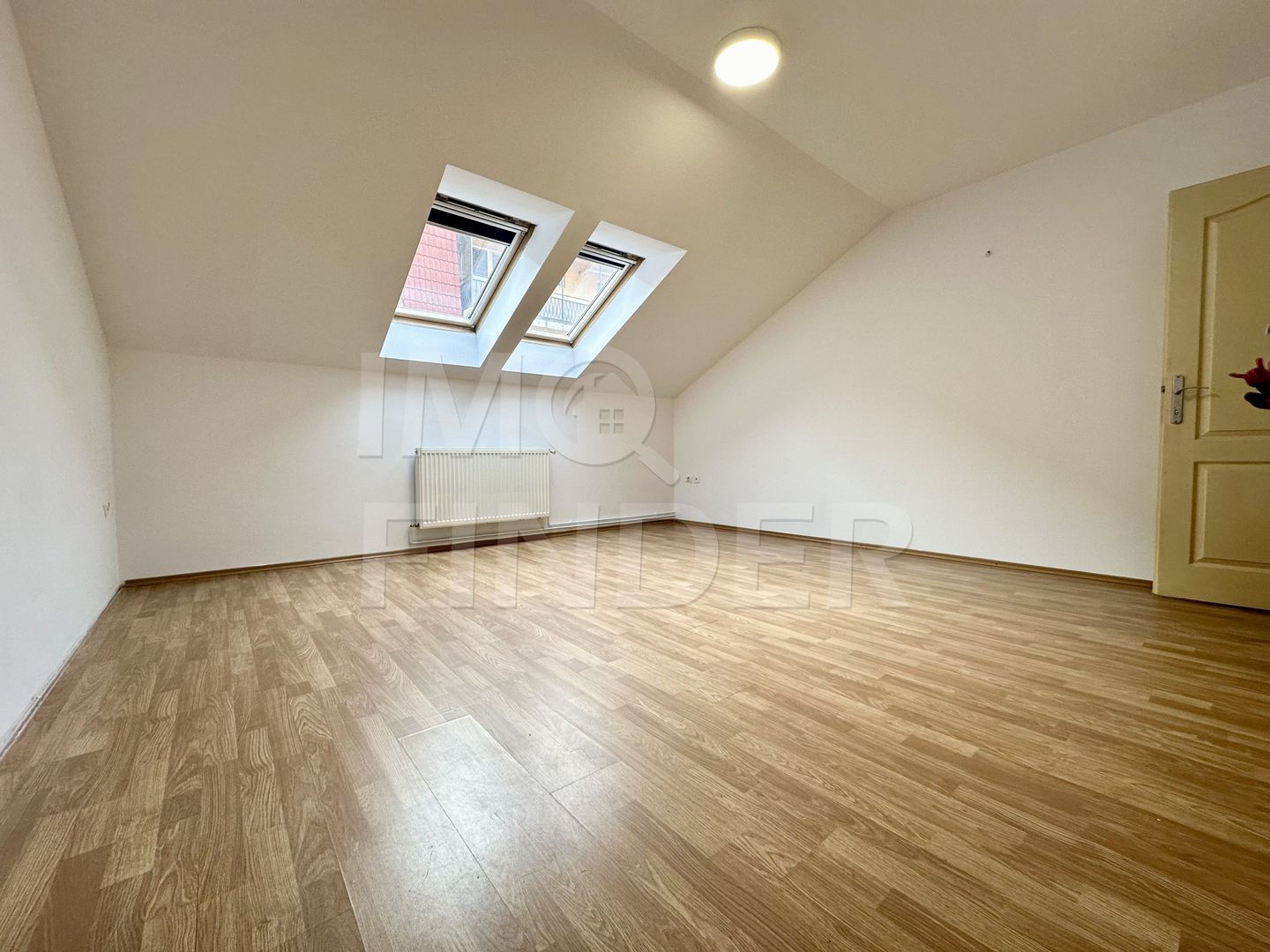 1765 EURO/MP - 3 camere 81 mp, finisat, parcare inclusa, Buna Ziua - Poză 12