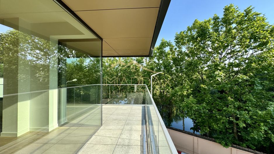 Vila cu 5 camere  *366mp* / Curte privată *315mp* / Pipera - Lake View - Poză 1