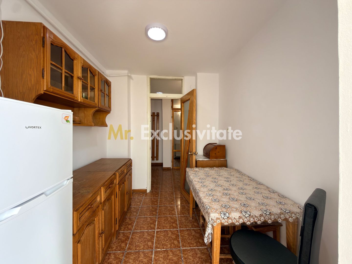 Apartament 3 camere etaj 3- Campulung-Zona Visoi! - Poză 4