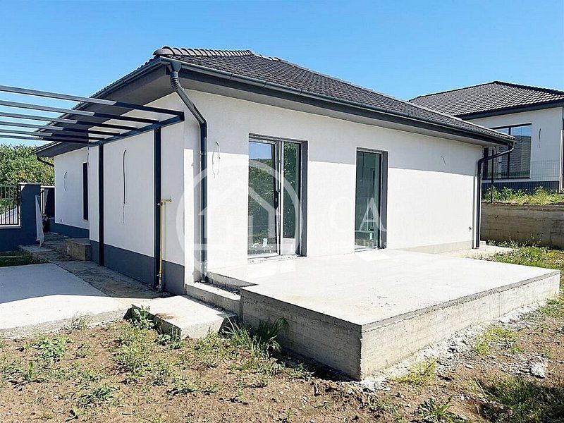 Casa de vanzare cu 3 camere in zona Dealuri, Oradea - Poză 1