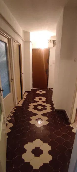 Apartament o camera, Port - Poză 2