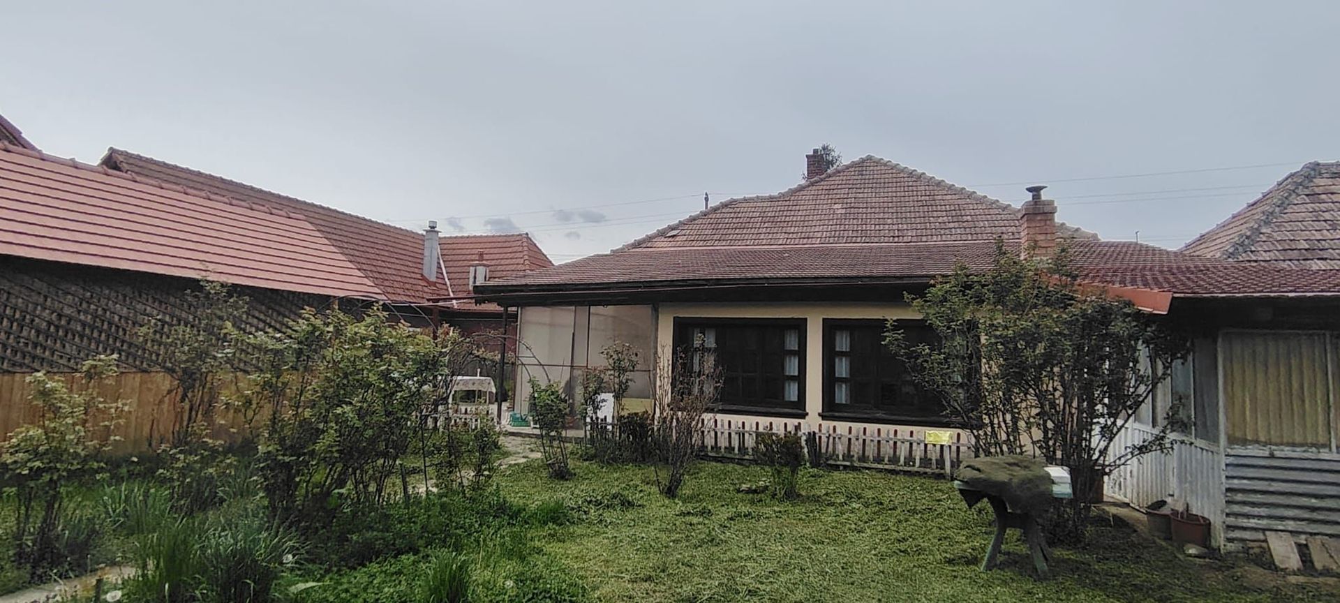 DE VANZARE CASA 5CAMERE ZONA CENTRALA TALMACIU - Poză 39