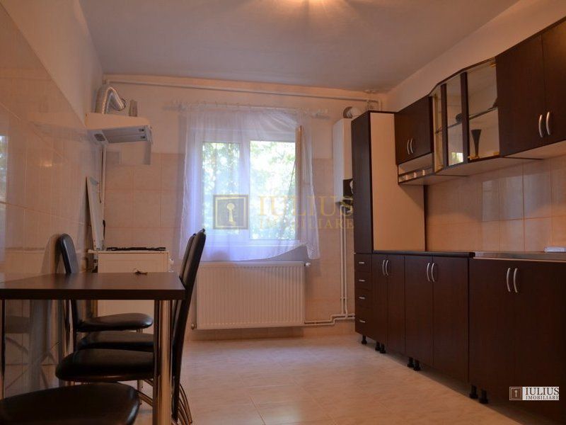 3 camere amenajat modern, cu centrala proprie(Include ctr Anaf). - Poză 14