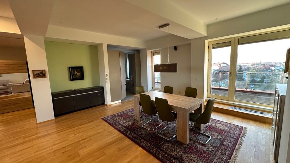 Penthouse de închiriat cu terase de 65 mp - Poză 3