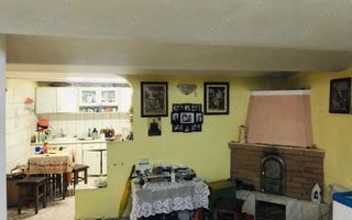 BRASADAS vinde casa 3 cam curte comuna zona ULTRACENTRALA. - Poză 5