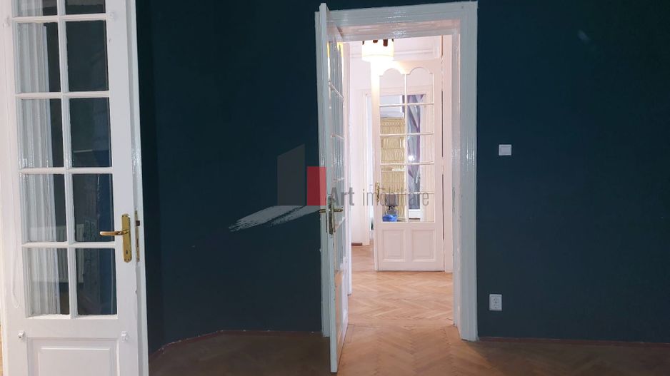 Spatiul "BRYNT", et. 1 in vila, INTRARE SEPARATA, SINGUR PE NIVEL - Poză 10