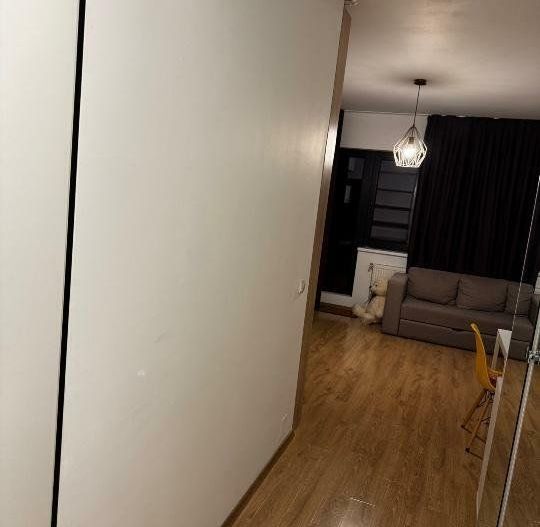 Proprietar - Vand apartament 2 camere mobilat la 5 minute de metrou Jiului - Poză 4