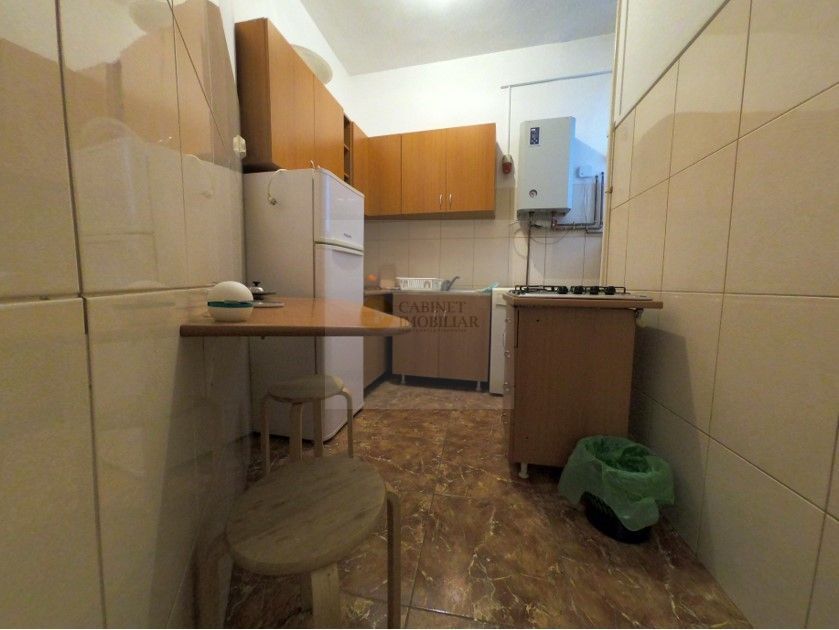 2 camere | Bd Carol | Vedere Panoramica | Centrala proprie - Poză 7