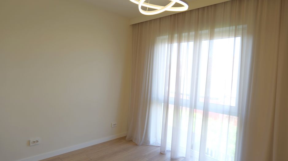 De vânzare casă deosebită 4 camere în localitatea Florești - Poză 11