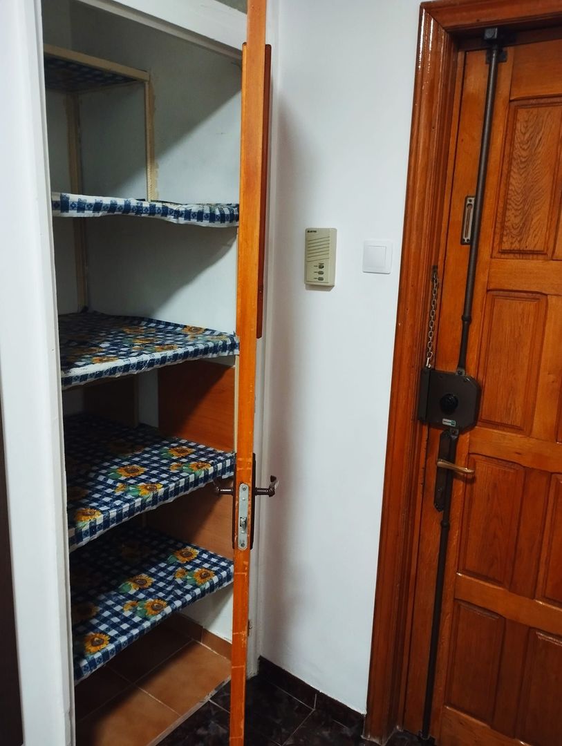 3 camere Brancoveanu - Secuilor - 2 gr. sanit., bloc 1986,loc parcare! - Poză 18