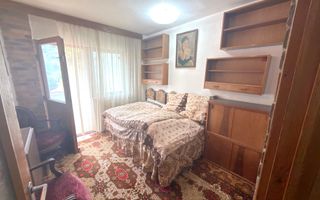 APARTAMENT 4 CAMERE ETAJ 3 CENTRU PRIMĂRIE CAMPULUNG - Poză 4