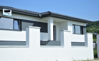 Case la cheie in Viisoara cu o panorama superba - Poză 8