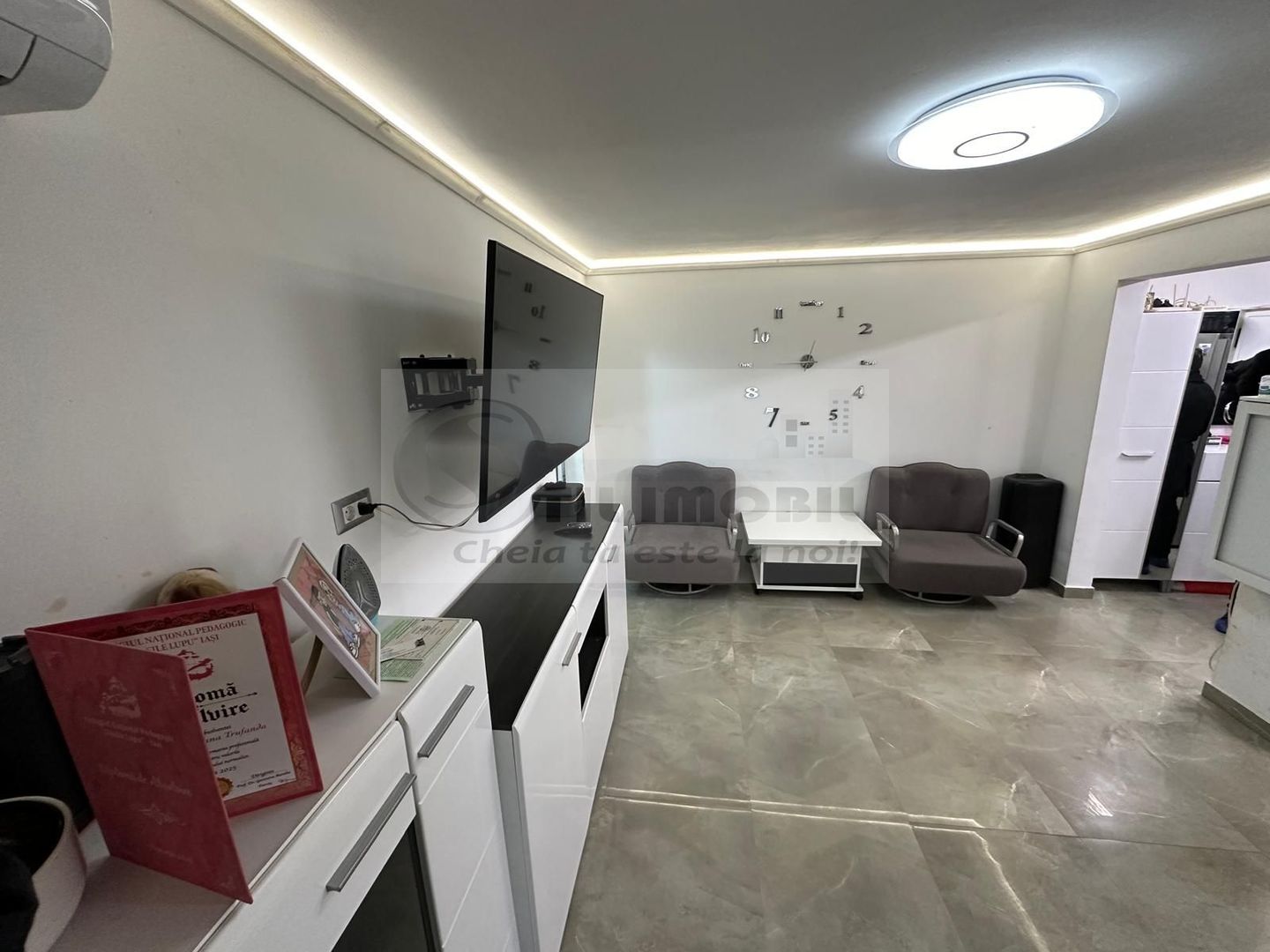 Ap 3 camere, parter, 50.63 mp, mobilat/utilat, Zimbru– 116.000 € - Poză 2