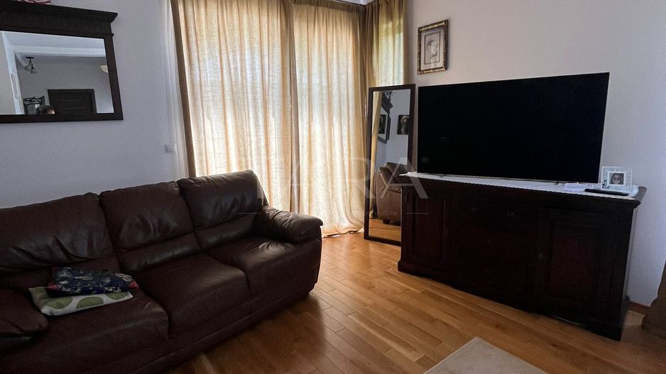 Casă Deosebită în Zona Gruia - Poză 1