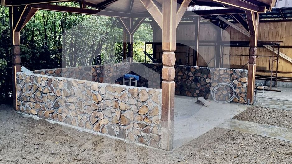 Casa de Vacanță în Valea Avrigului cu 3 Dormitoare //  120 mp - Poză 2