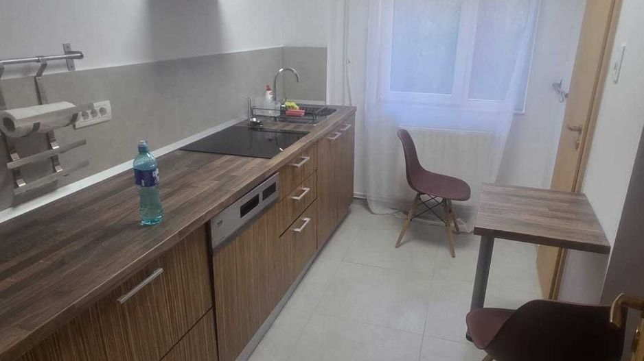 Spitalul Județean | 3 Camere | Etaj 2 | Centrala proprie - Poză 2