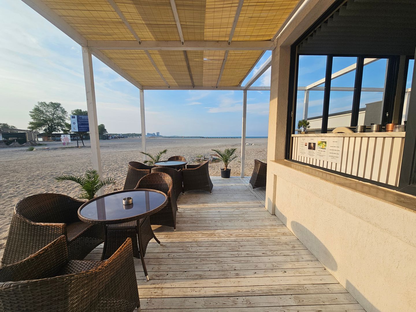 Spațiu comercial de vanzare pe plaja in Jupiter Constanta - Poză 6