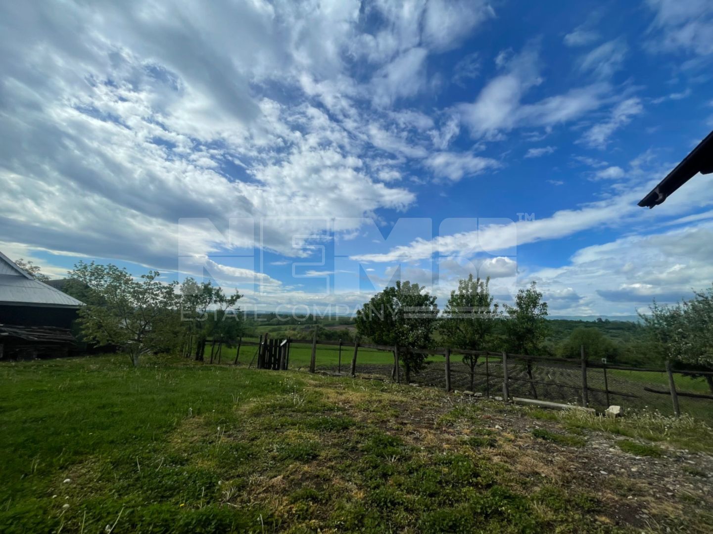 Casă la Rosu | Teren imprejmuit | Priveliste panoramica| Burla - Poză 7