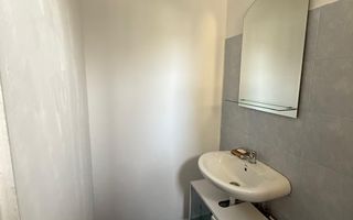 De vânzare 4 camere, spațios, 2 băi, 2 balcoane, lângă Mega Mall - Poză 10