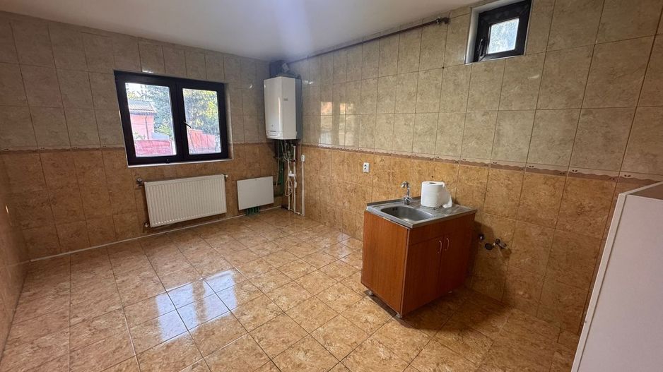 Casa de inchiriat Timpuri Noi 204 m - Poză 5