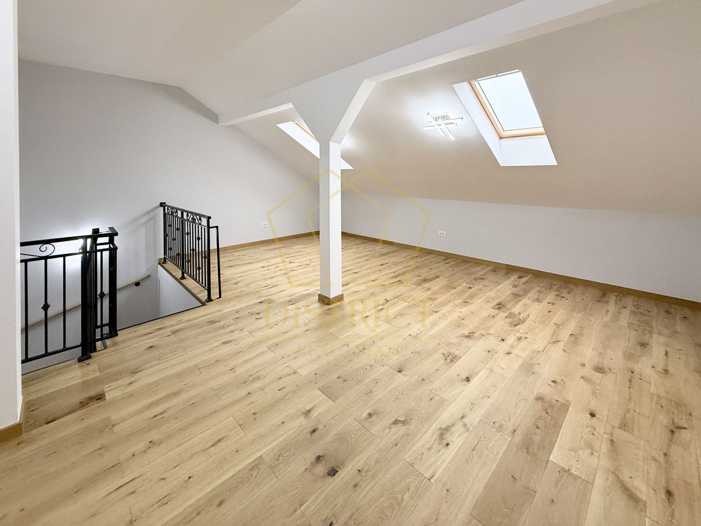 Case insiruite cu 4 si 5 camere | Sacalaz - Poză 13