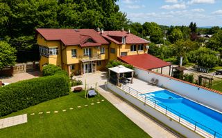 Proprietate Premium | 2 Case | Piscină | Teren 2.000 mp | Mobilată - Poză 2
