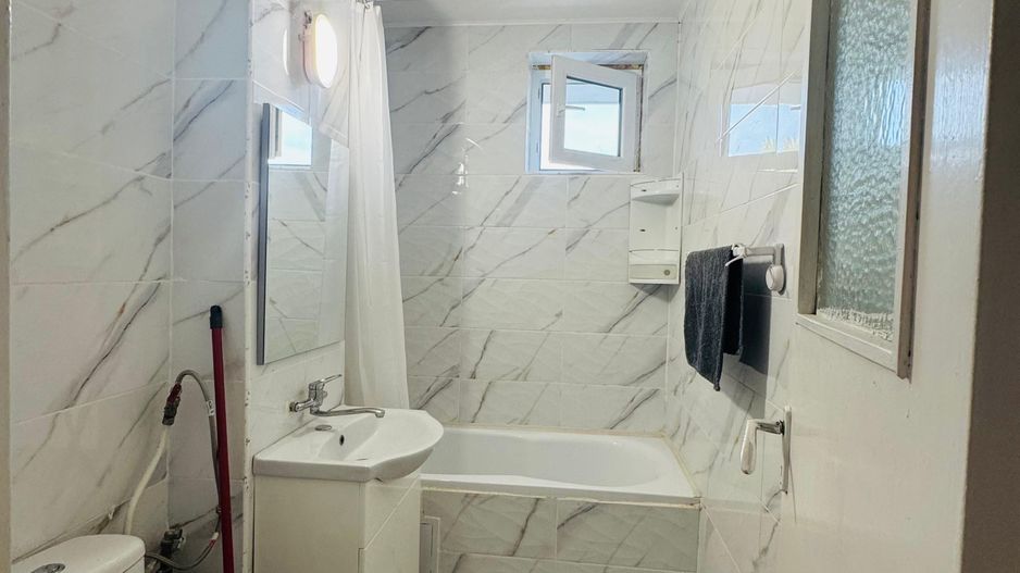 Apartament Rogerius 2 camere etaj 3 lângă liceul Lucian Blaga - Poză 3