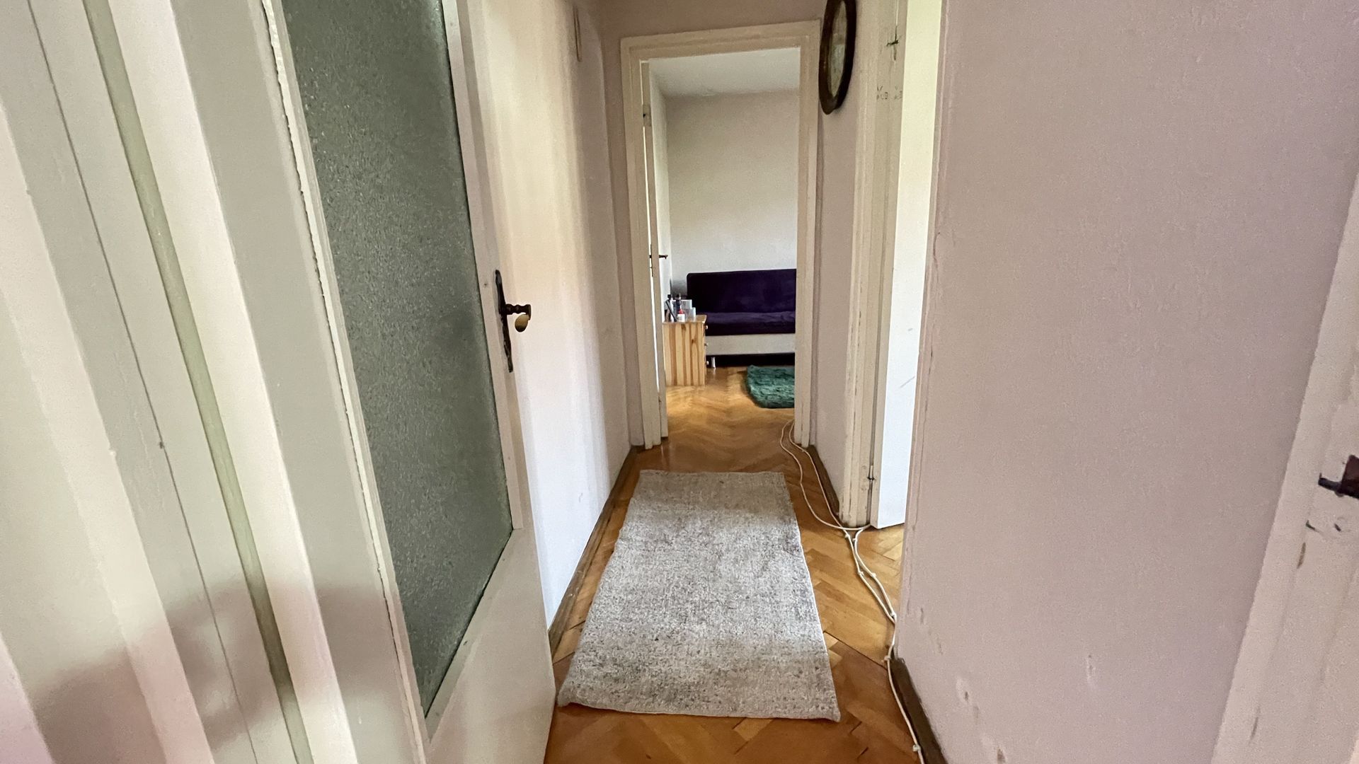 Apartament cu trei camere,etaj 2 - zona Cetatii - Poză 9