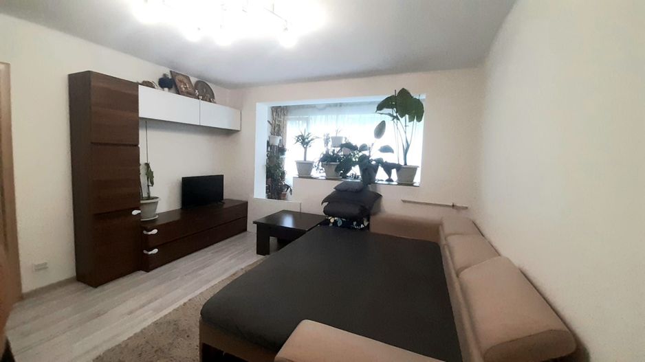 2 Camere,  etaj 4 din 10, decomandat, balcon, Metrou Tudor Vladimirescu - Poză 1