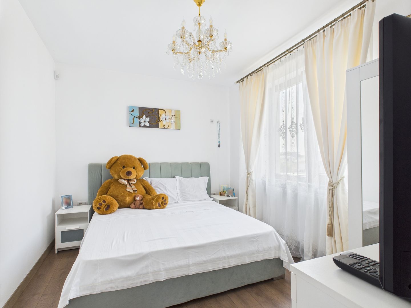 Casa familiala 5 camere, 4 bai, complex nou, Otopeni - Poză 4