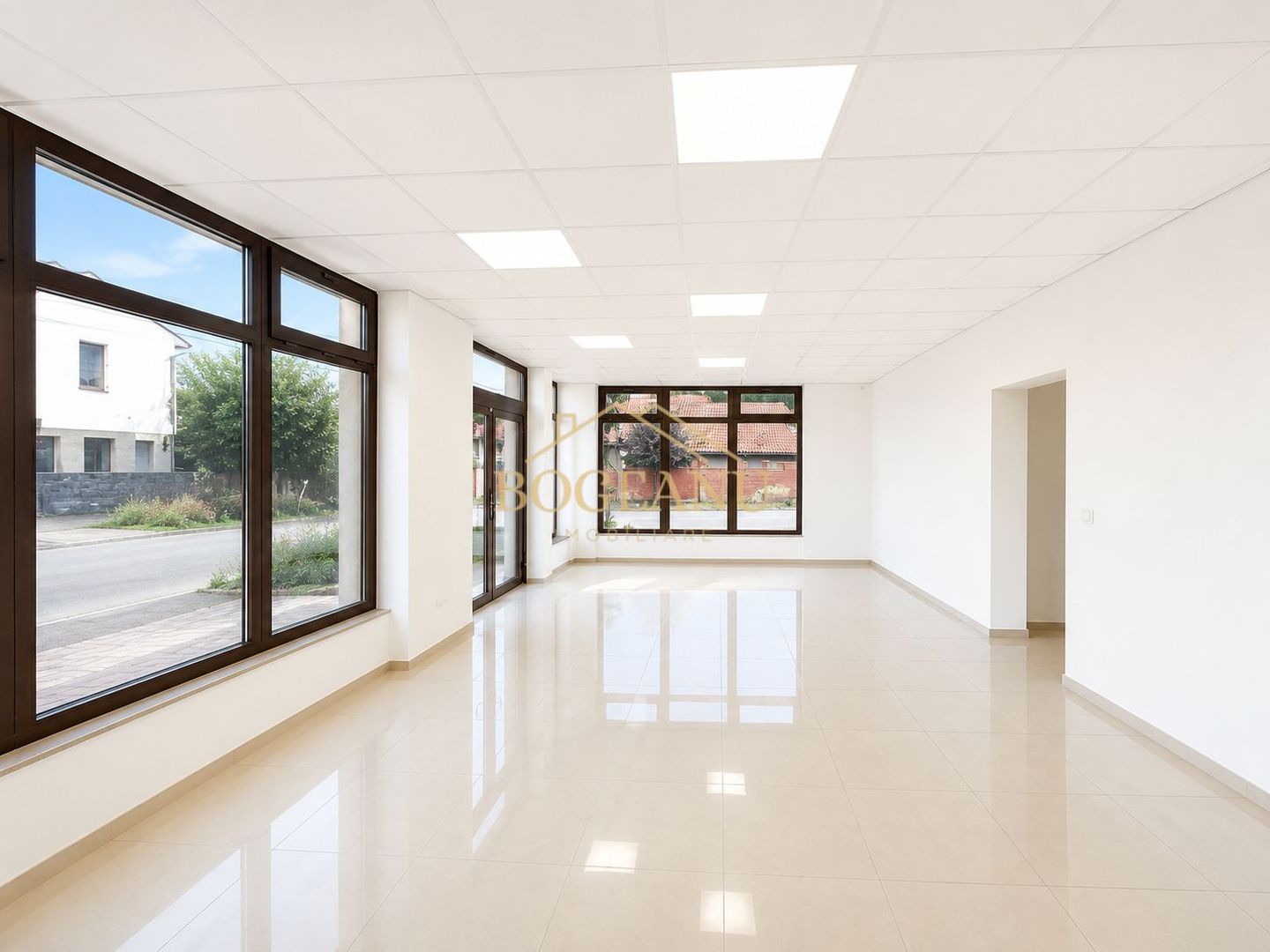 BG166- SPATIU COMERCIAL ÎN CHIȘODA-VAD PRINCIPAL,70 MP-COMISION 0% - Poză 2