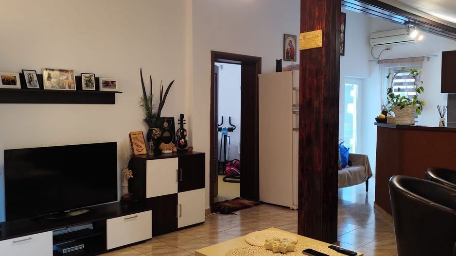 De vanzare apartament 139mp, Bragadiru - Poză 1