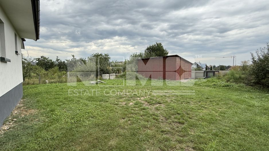 CASA CU 11 ARI TEREN - DRUM PRIVAT - LIVADA - Poză 13