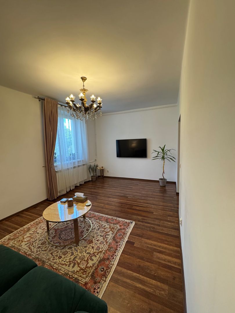 70mp // Vatra Luminoas // Renovat - Poză 2