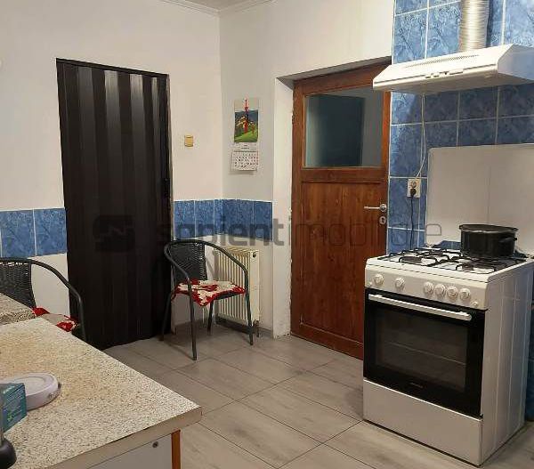 Casa cu 4 camere in Iosia - Poză 10