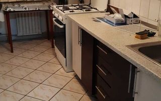 închiriez garsonieră, Mall Vitan, mobilată - Poză 3