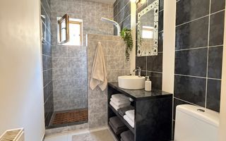 Apartament 3 camere | Etaj 2 | Balcon | Parcare | Decomandat - Poză 6