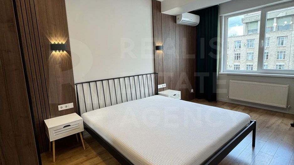 Chirie, apartament, 2 camere, strada Vasile Alecsandri, Centru - Poză 1