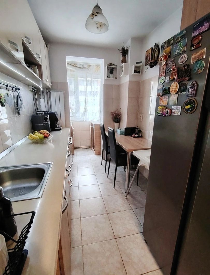 Torontalului | 3 camere | Decomandat |  Centrala proprie | Boxa in CF | Garaj - Poză 2