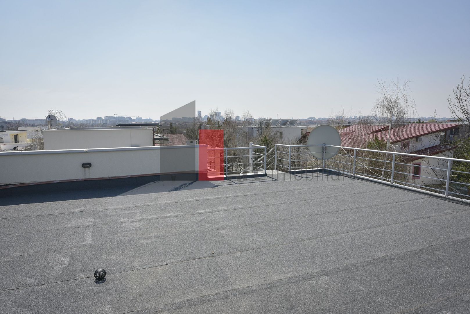7 cam. | 5 bai | 420 mp | 690 000  euro | zona Mark Twain - Poză 12