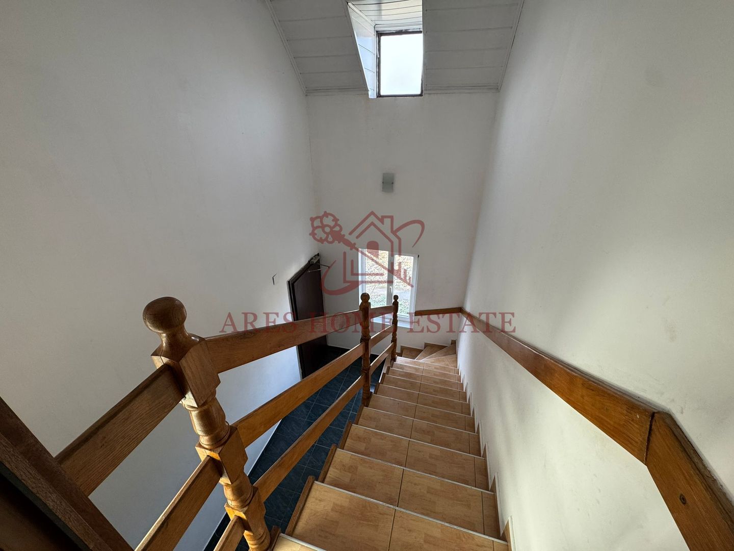 Casă 7 camere de vânzare/închiriere Izvin + anexă 90 mp- Comision 0 - Poză 16