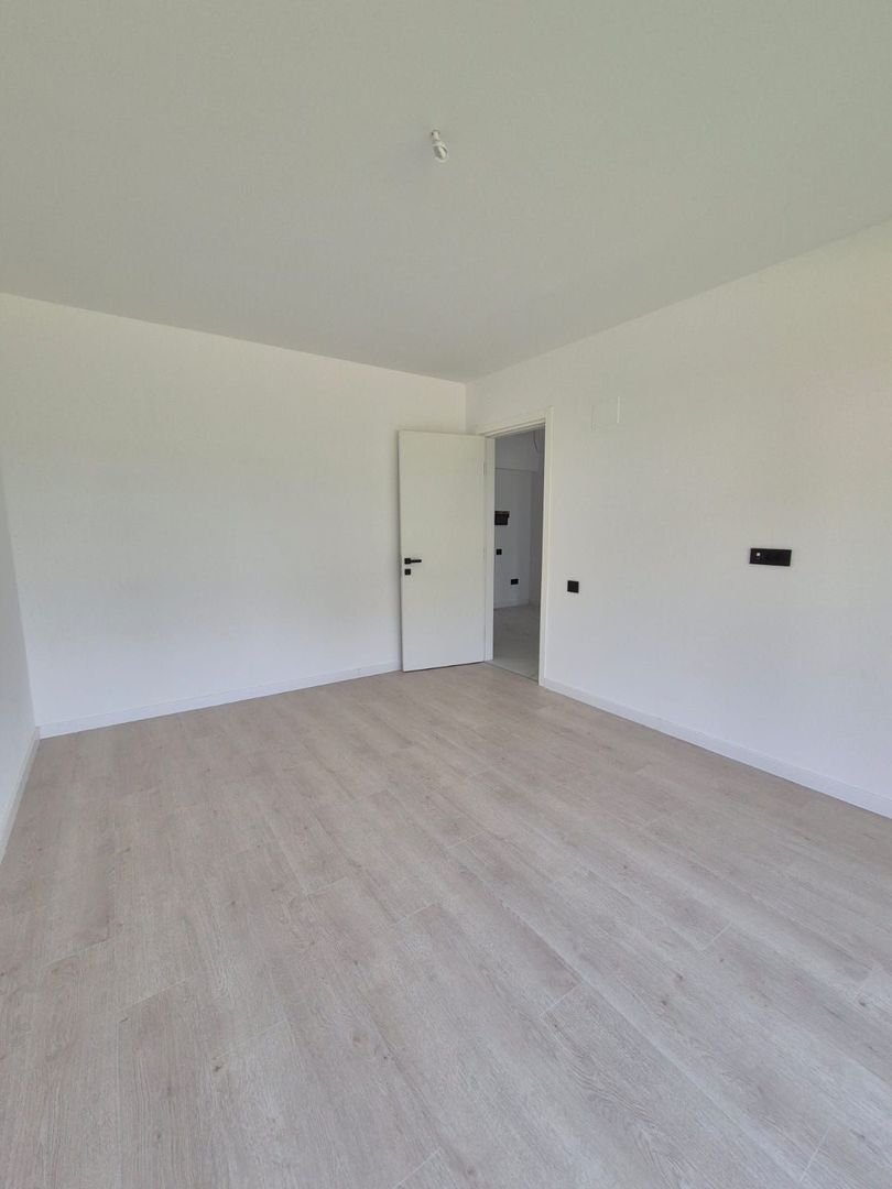 3 CAMERE _BLOC P+3_PALLADY_ LOC DE PARCARE GRATUIT! - Poză 7