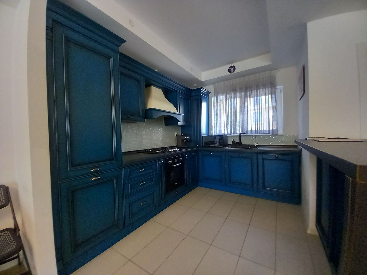 Cosmopolis - Vila NC cu 2 Dormitoare Mobilata si Utilata - Poză 5